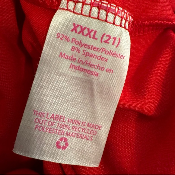 GUC No Boundaries V-Neck Tee - Picture 6 of 6